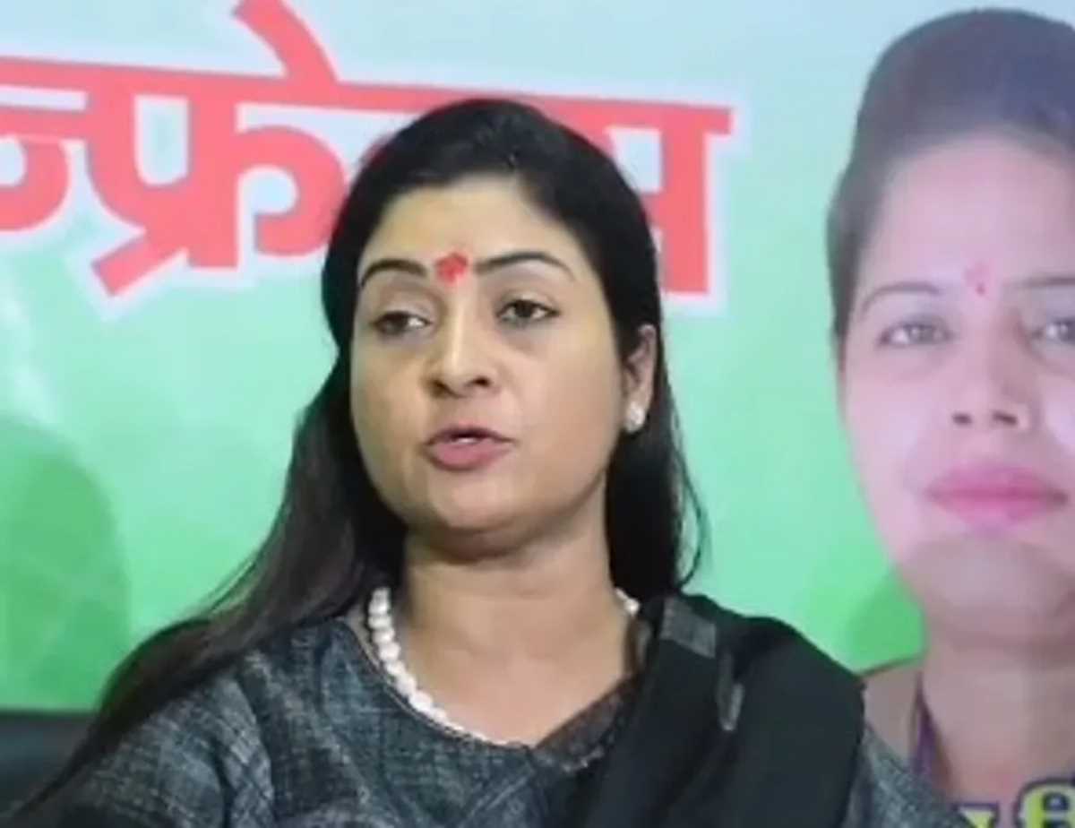 भारत सरकार और लोगों का समर्थन बांग्लादेश की जनता के साथ : अलका लांबा